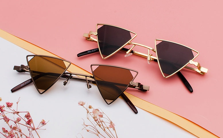 new sunglasses punk wind triangle hollow sunglasses glasses Europe and the United States personality metal sunglasses