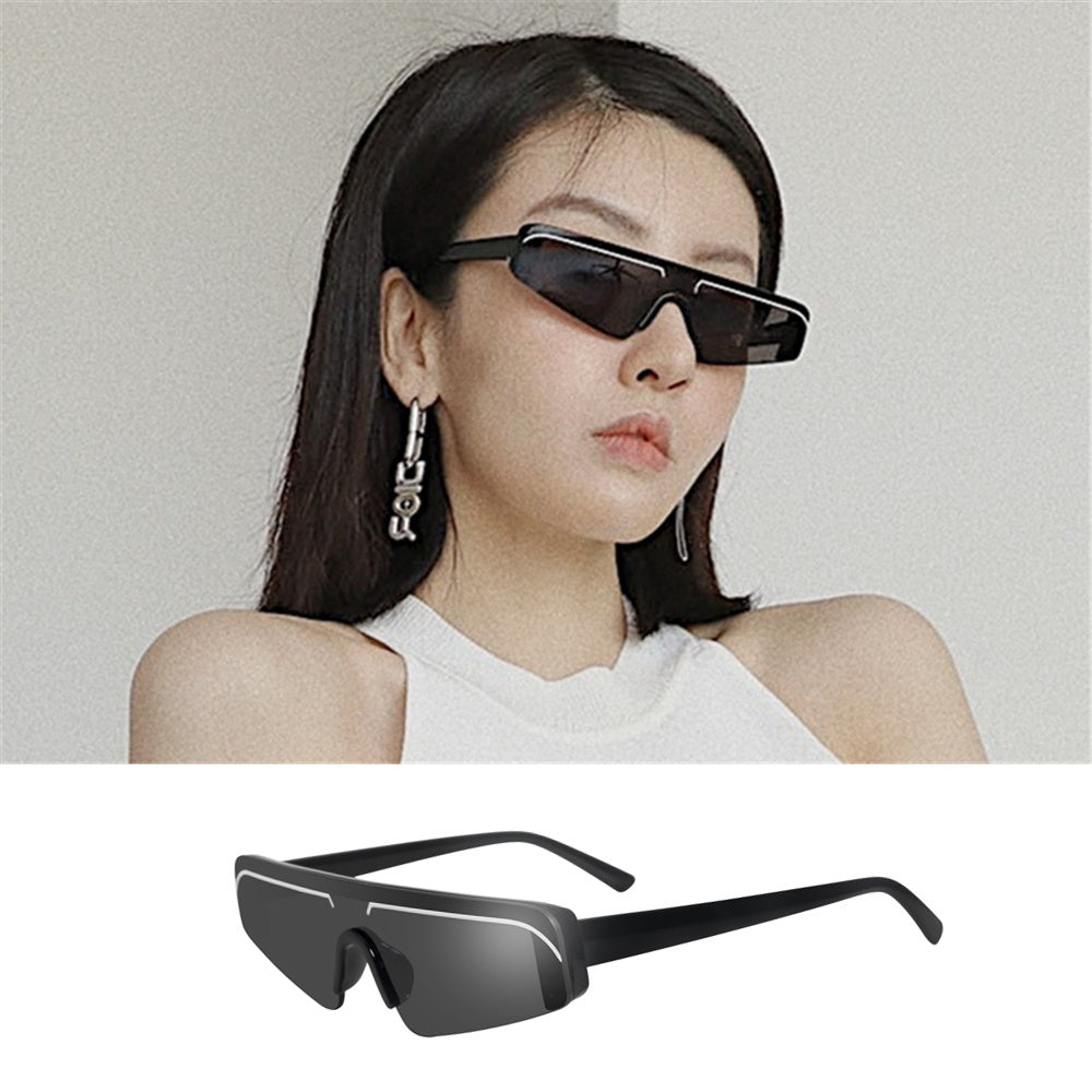 Fashionable black super glasses