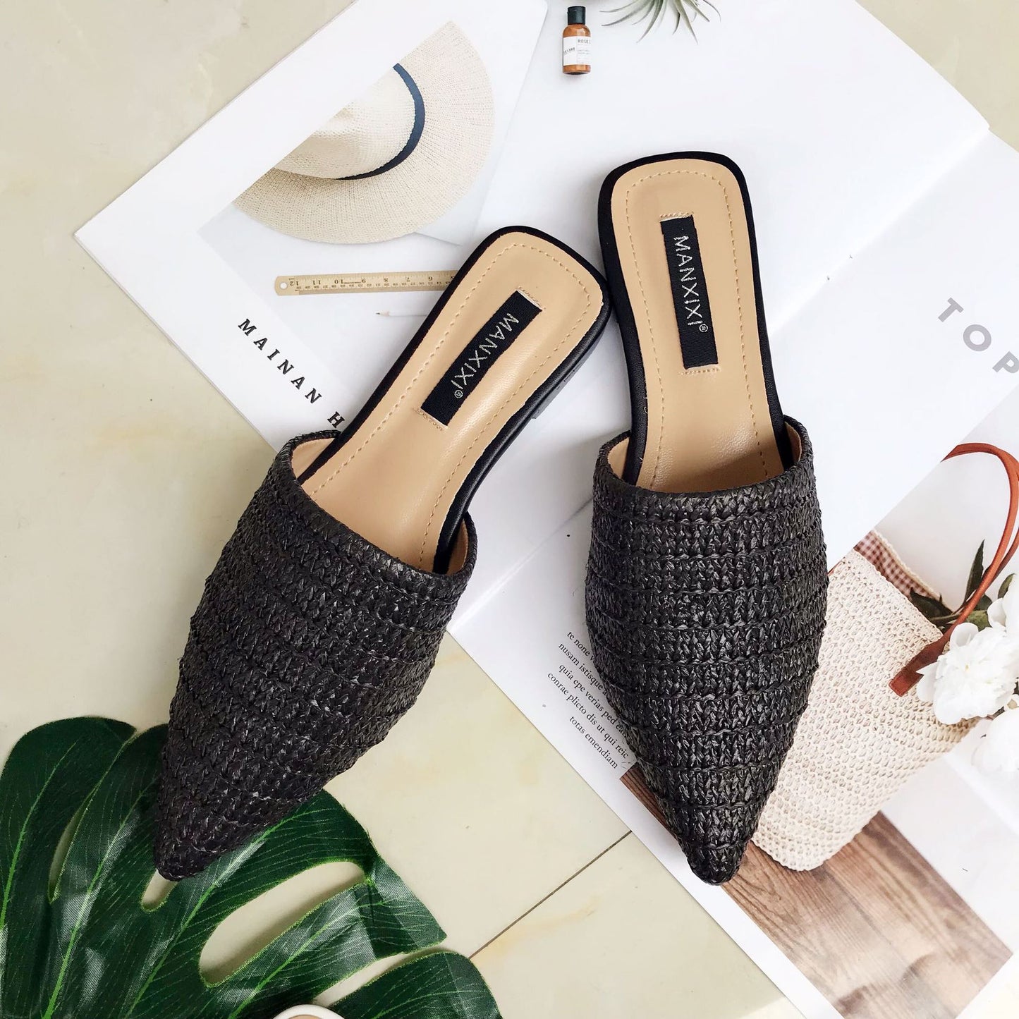 Pointed braided breathable flat half slippers