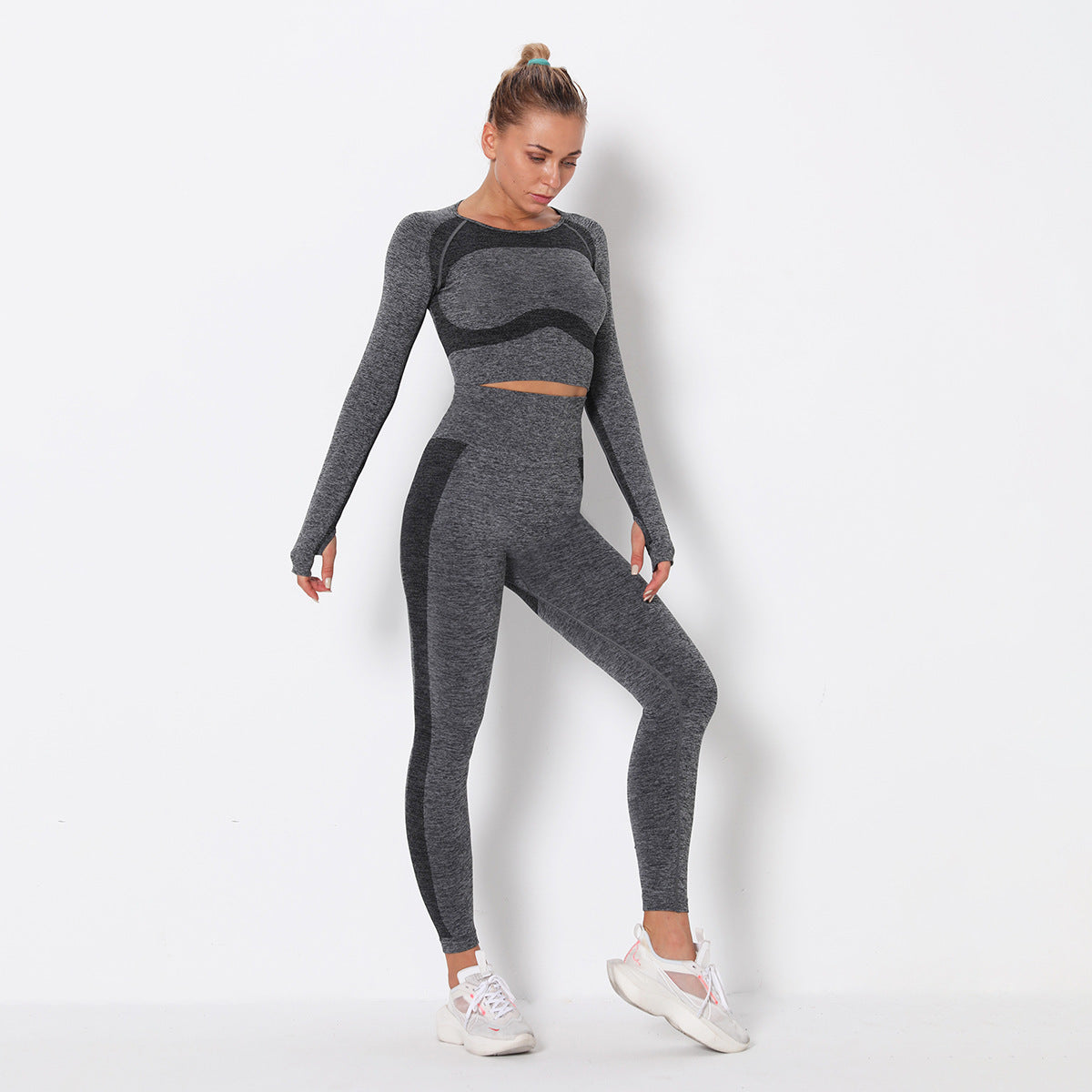 Seamless yoga sports suit women