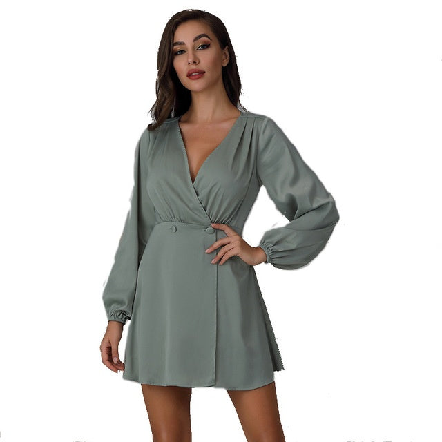 V-neck long sleeve dress