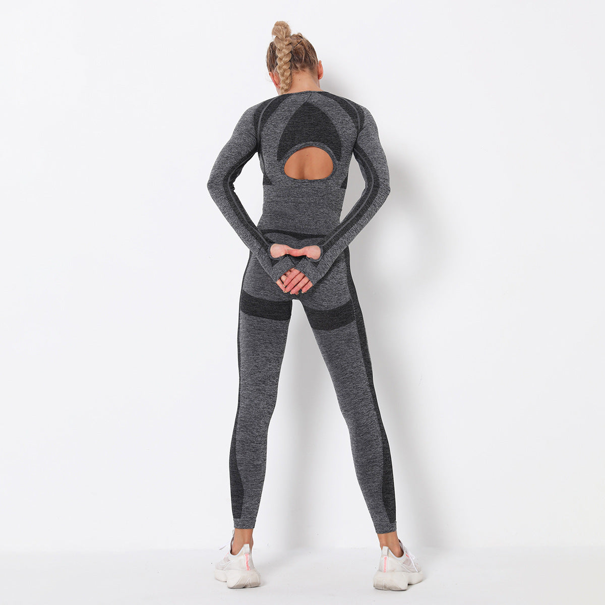 Seamless yoga sports suit women