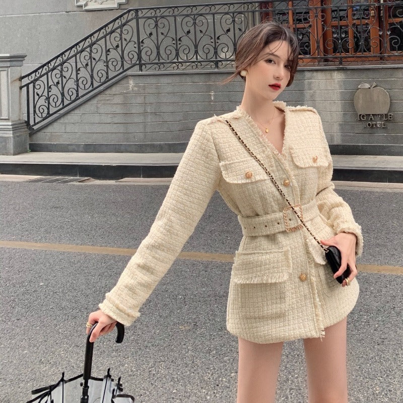 V-neck Woven Waist Tassel Short Jacket Women Winter Quilted Thick Tweed Jacket