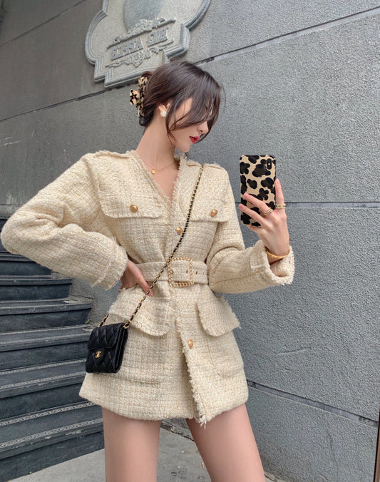 V-neck Woven Waist Tassel Short Jacket Women Winter Quilted Thick Tweed Jacket