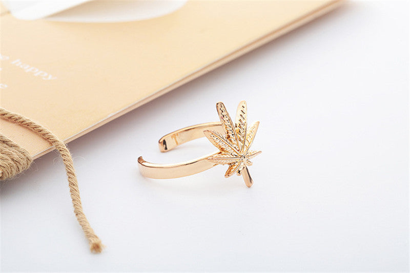 Female Temperament Ring Leaf Ring Alloy