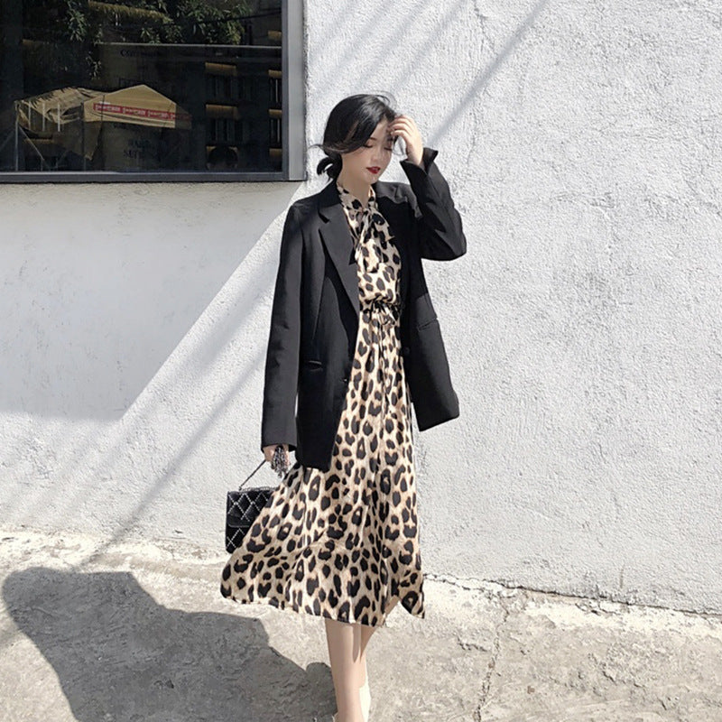 Leopard Print V-neck Long Sleeve Flared Sleeve Flowy Dress