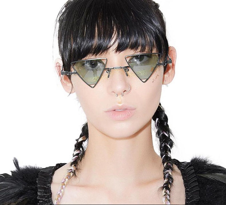 new sunglasses punk wind triangle hollow sunglasses glasses Europe and the United States personality metal sunglasses