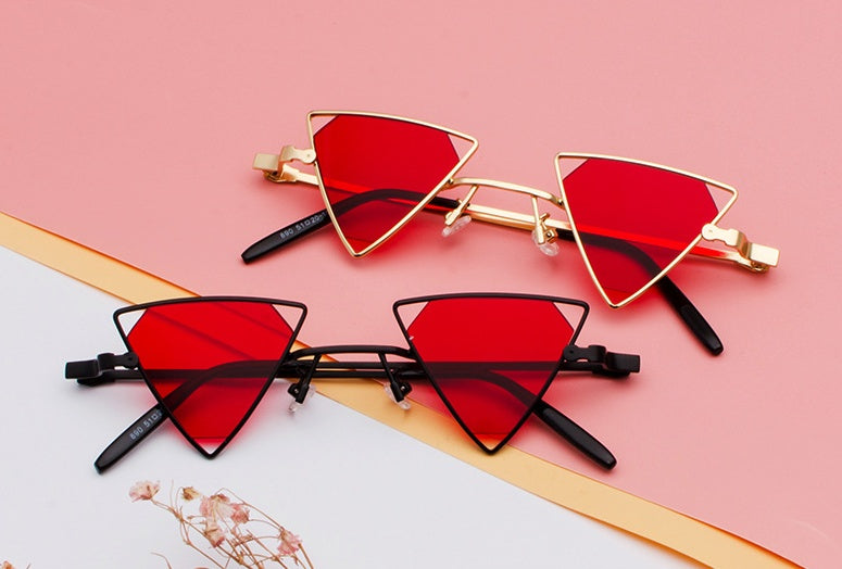 new sunglasses punk wind triangle hollow sunglasses glasses Europe and the United States personality metal sunglasses