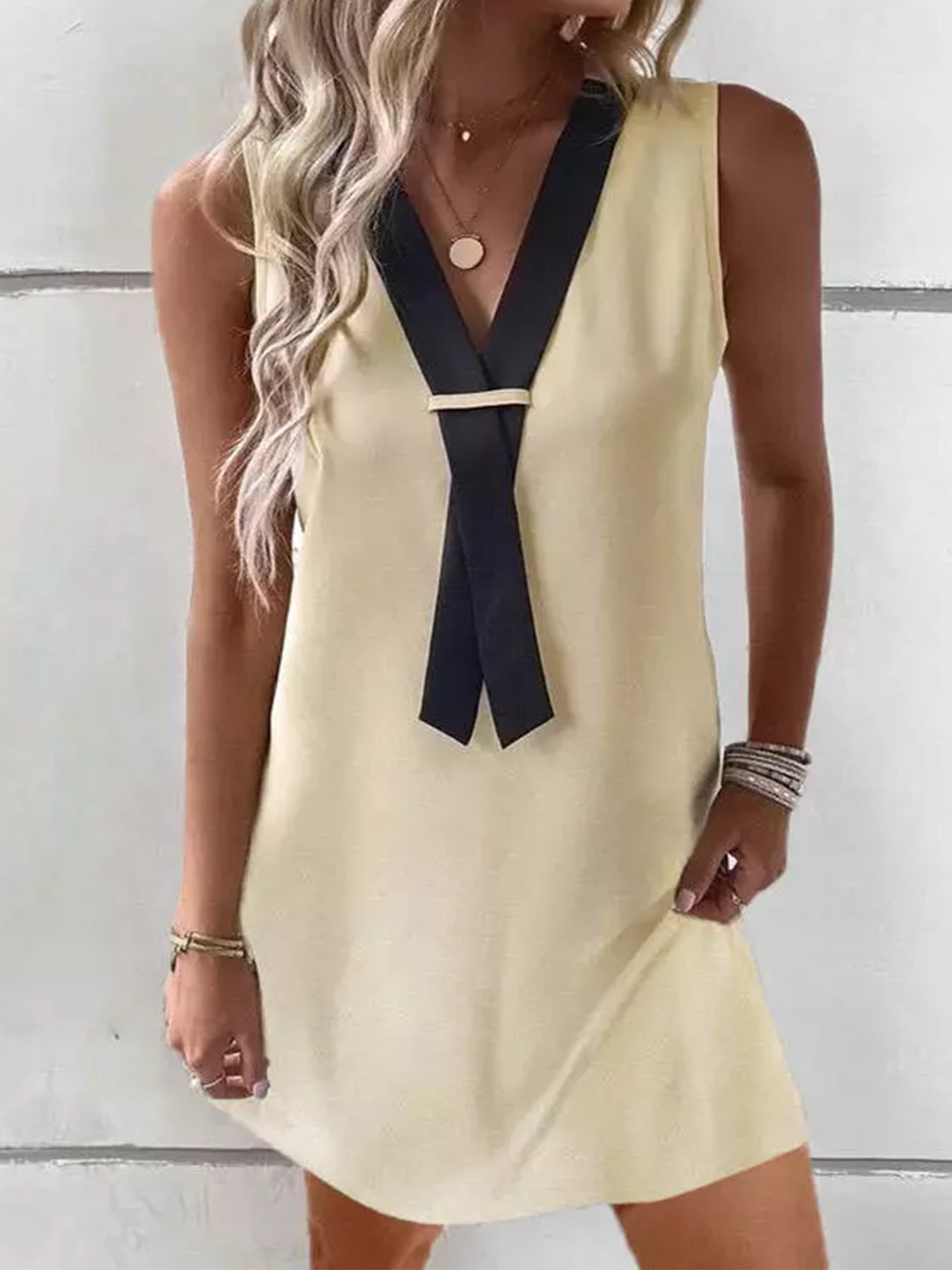 Fashion Camisole Contrast Color V-neck Dress