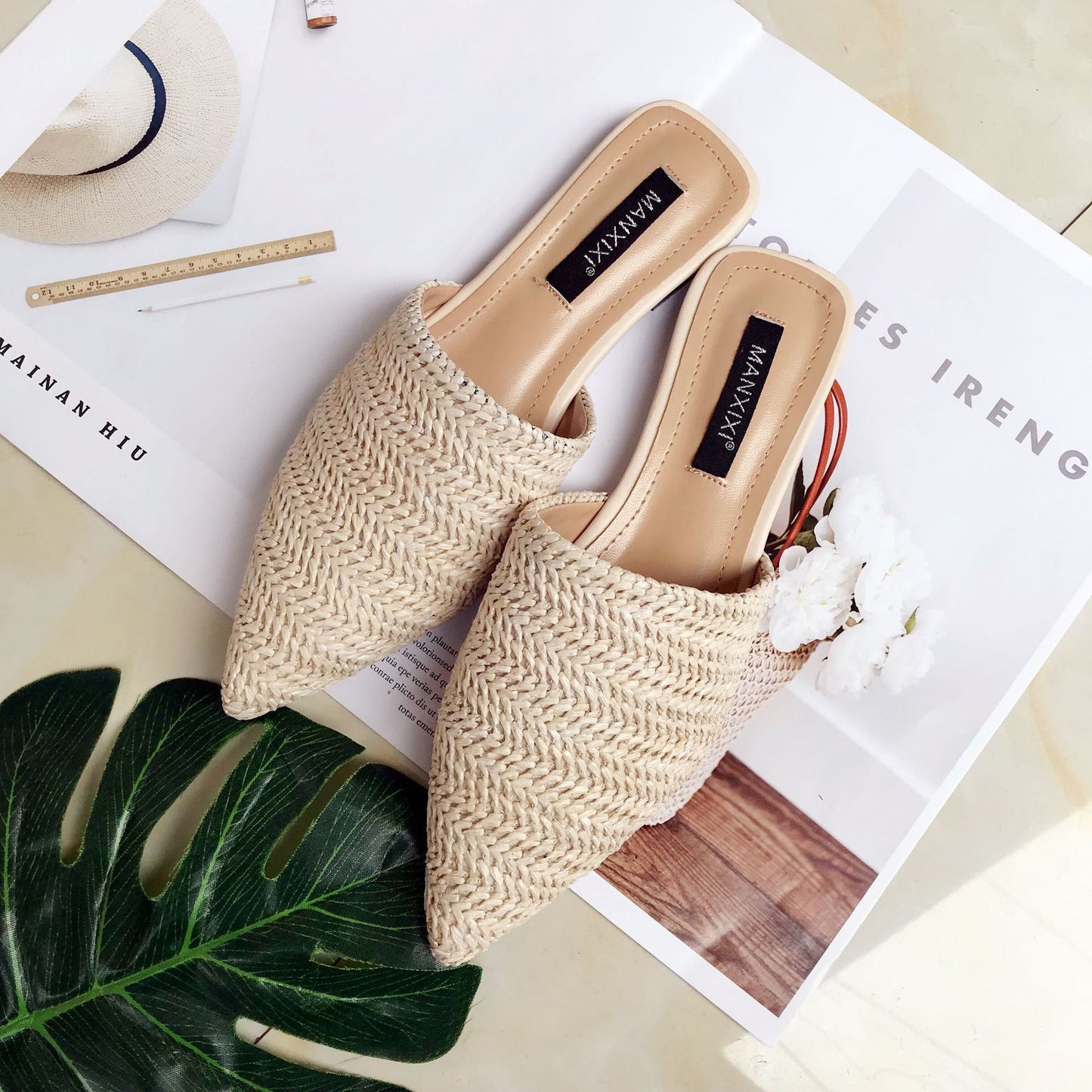 Pointed braided breathable flat half slippers