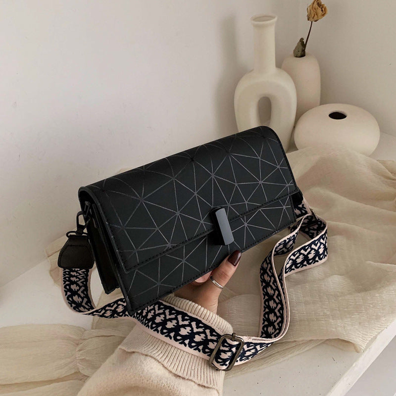 Reticulated Fashion Simple Shoulder Diagonal Bag