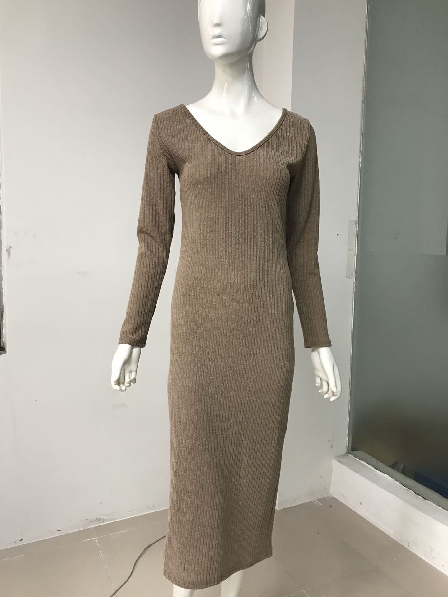 Big V-neck long sleeve dress