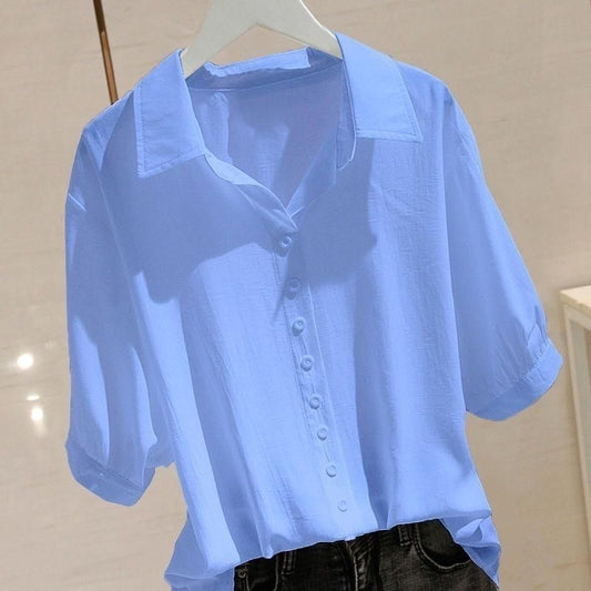 Camicia in seta ghiacciata a maniche corte con design snellente e allentato