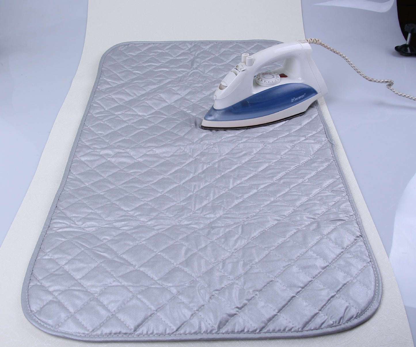 Thickened High Temperature Resistant Non-slip Pure Cotton Ironing Board Silver Coated Iron Pad