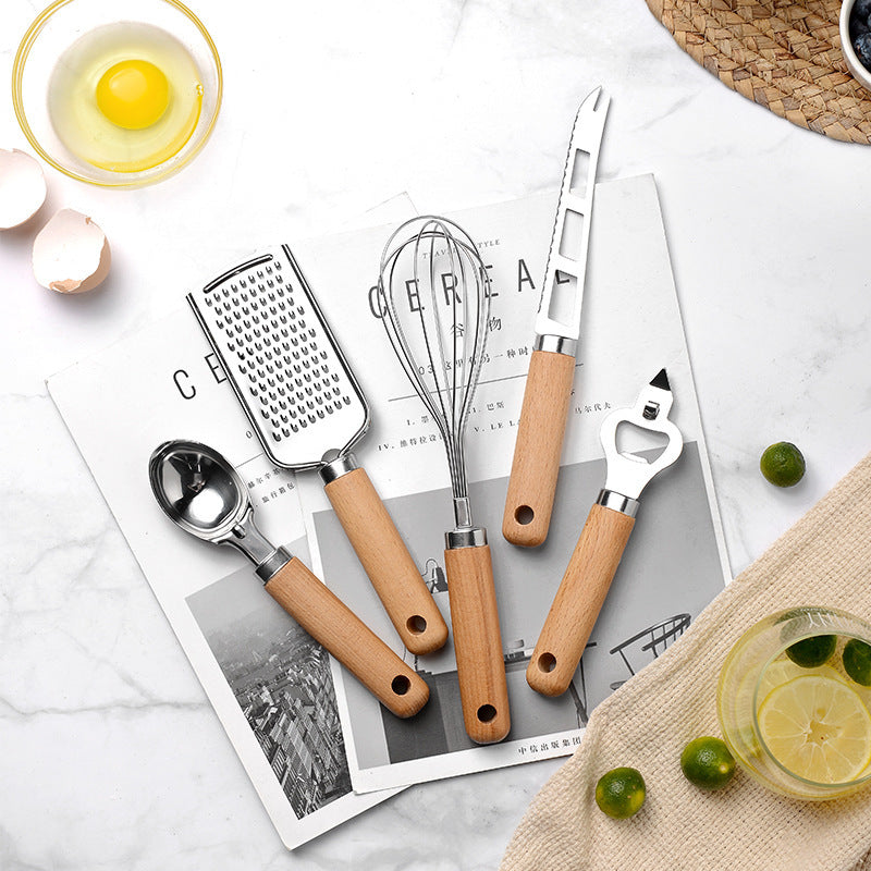 Set di utensili da cucina con manico in legno